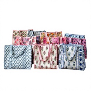 Sacs fourre-tout en coton imprimés à la main, sacs de courses indiens faits à la main, imprimés de fleurs, réutilisables, écologiques, sacs d'épicerie artisanaux en coton - Product Image 1