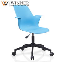 Chaise de formation moderne en plastique avec base trépied pour bureau, école, domicile et hôpital