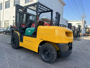 Chariot élévateur diesel Komatsu FD50 d'occasion, deux mâts, capacité tout-terrain, pneus pleins, hauteur de levage de 3 m, excellentes performances, machine de levage - Product Image 3