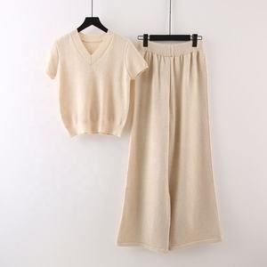 ชุดเซ็ตผู้หญิงสไตล์เกาหลี ฤดูใบไม้ร่วง 2026 แบบหลวม ดูหรูหรา สบายๆ ช่วยลดอายุและพรางหุ่น ขายส่งราคาโรงงาน - Product Image 3