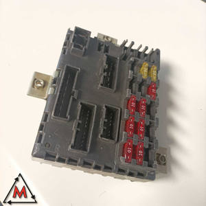 Centralina fusibili usata 7755601 Fiat Punto Mk1 176 1993-1998 (86582) - Product Image 3