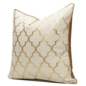 Azulejo marroquí Jacquard Golden Pillow Covers Decoración para el hogar Cojines de lujo Gold Quatrefoil Pattern Fundas de cojines - Product Image 1
