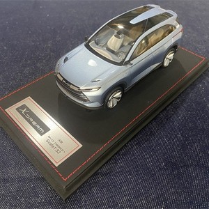 รถโมเดล Tang L ขนาด 1:18 ทำจากพลาสติก ของสะสม พร้อมกล่องโชว์ - Product Image 2