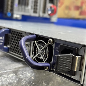 <span class=keywords><strong>Switch</strong></span> di Rete Enterprise Arista DCS-7060CX2-32S-R a 32 Porte Ethernet <span class=keywords><strong>10</strong></span> <span class=keywords><strong>Gigabit</strong></span> Usato - Product Image 2