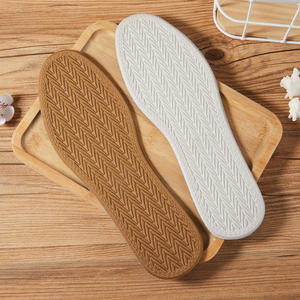 แผ่นรองรองเท้ากีฬาแบบนุ่มพิเศษ ป้องกันแบคทีเรีย ระบายอากาศได้ดี เหมาะสำหรับฤดูร้อน สำหรับทั้งชายและหญิง พร้อมคุณสมบัติระงับกลิ่นกายและซึมซับเหงื่ออย่างสบาย - Product Image 5