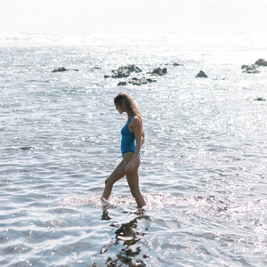 <span class=keywords><strong>Maillot</strong></span> de bain <span class=keywords><strong>femme</strong></span> couvrant intégralement, couleur unie, effet push-up, logo personnalisé, sans bretelles, en spandex et nylon, pour le <span class=keywords><strong>sport</strong></span>, les activités de plein air et la plage. - Product Image 6