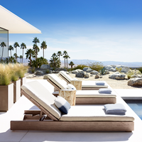 Chaise longue en teck de luxe moderne LUXORA - Meubles d'extérieur imperméables et pliables pour hôtel et plage, couleur personnalisée