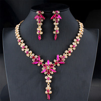 Ensemble de bijoux tendance pour femmes, présentoir, Dubaï, Qatar, Koweït, bijoux de mariée, ensemble de boucles d'oreilles et de collier pour mariage