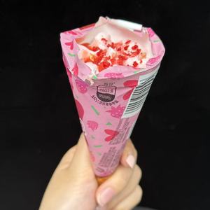 ไอศกรีมกรอบรสผลไม้แบบกำหนดเอง รสสตรอว์เบอร์รี ไอศกรีมแท่งช็อกโกแลต ของหวานไอศกรีมนุ่ม - Product Image 4