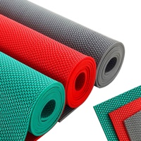 Tapis antidérapant en PVC de haute qualité fabriqué en Chine, tapis de sol en vinyle PVC pour zone humide, piscine, cuisine, salle de bain