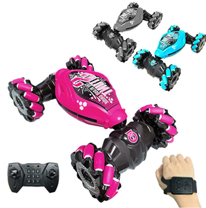 Voiture télécommandée 2-en-1 transformable en robot sportif 1/18, modèle de voiture RC, <span class=keywords><strong>jouet</strong></span> pour enfants, cadeau - Product Image 1