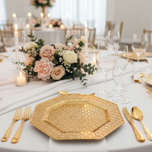Assiettes de présentation dorées en plastique PP de 13 pouces pour mariage avec motif personnalisé, luxueuses, durables, réutilisables pour anniversaires, dîners et événements - Product Image 1