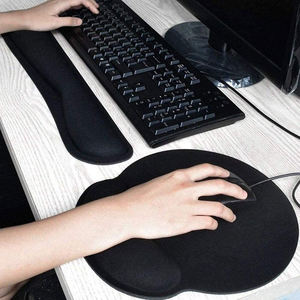 Tapis de souris ergonomique en mousse à mémoire de forme personnalisable avec repose-poignet Design carré repose-clavier en caoutchouc disponible en tailles personnalisées - Product Image 4