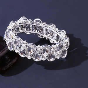 Bracciale da sposa da donna in lega con perline e cordino elastico, con strass di cristallo taglio a pera, bestseller transfrontaliero Europa-America - Product Image 4
