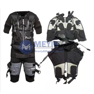 Combinaisons de fitness sans fil EMS, combinaison d'entraînement EMS, combinaison de stimulation électrique technologique à sec pour <span class=keywords><strong>le</strong></span> corps - Product Image 4