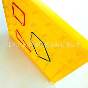 Tablero de clavos de 140 mm x 140 mm, fabricado por un fabricante de instrumentos didácticos para escuelas primarias y secundarias, que produce 20518 clavos. - Product Image 3