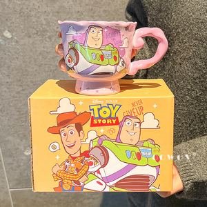 Vaso Infantil de Cerámica de 350 ml de <span class=keywords><strong>Disney</strong></span> Toy Story, Taza Linda con Asa y Caja de Regalo para Regalos y Uso Doméstico - Product Image 1