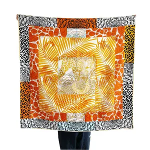 Fabrik schönes Design Leopard doppelseitiger Druck 90 * 90 cm 100 % Seide quadratischer Schal zu verkaufen kann benutzerdefiniert gedruckter Schal herstellen
