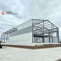 Structure d'entrepôt en acier robuste conçue sur mesure, installation de stockage industrielle préfabriquée