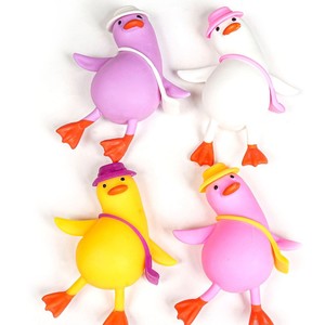 Juguete de Peluche Pato Feliz, Juguete Antiestrés con Función de Recuperación Lenta - Estatua de Pato Suave para Aliviar el Estrés en la Oficina - Product Image 4