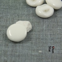 Kancing Resin Harga Grosir Murah; Kancing Baju Bentuk Tablet Bulat Warna Putih Porselen Siap Kirim Langsung