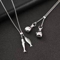 Collier tendance européen en acier inoxydable avec pendentif gant de boxe et double poisson, chaînes polyvalentes, bijoux de mode personnalisés pour hommes MGXL638