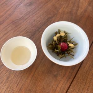 Florecimiento artístico hecho a mano para la bola de té de jazmín "Dos dragones jugando a la perla" Regalo de diseño para los amantes del té - Product Image 5