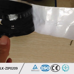 <span class=keywords><strong>Cremallera</strong></span> adhesiva LanKe personalizada de cadena larga con dientes de nailon negros sin bloqueo para barrera antipolvo y puerta con <span class=keywords><strong>cremallera</strong></span> - Product Image 5