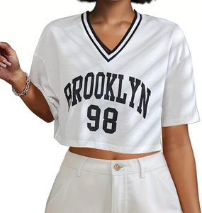 Maillot de football sublimation personnalisé pour femmes t-shirts d'été surdimensionnés à rayures graphiques, col en V, épaules tombantes - Product Image 4