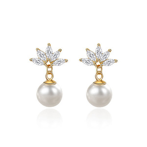 Orecchini a perno con petali di fiori decorati con perline, eleganti accessori da donna per feste e uso quotidiano, ideali come regalo. - Product Image 4
