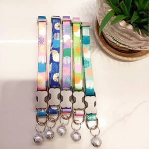 공장 도매 다채로운 발자국 무늬 조절 가능한 나일론 고양이 강아지 목걸이 벨 포함 - Product Image 5