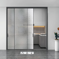 Porte coulissante panoramique en aluminium avec vitrage intelligent, teinte dynamique, isolation thermique, double vitrage, pleine hauteur, intérieur