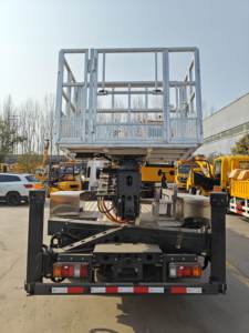 Affidabile <span class=keywords><strong>Camion</strong></span> <span class=keywords><strong>con</strong></span> Piattaforma Aerea Diesel Automatica Isuzu Kv100/Nnr Usato per Costruzioni - Product Image 4