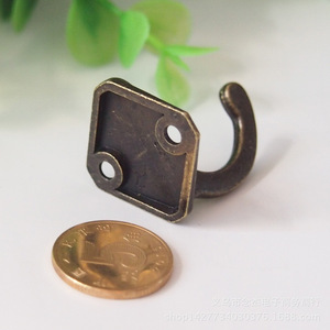 BF4 Clothes Hook 33x28mm Wall Mounted Vintage Rustic Anti Corrosion <b>Robe</b> Hook - Product Image 2