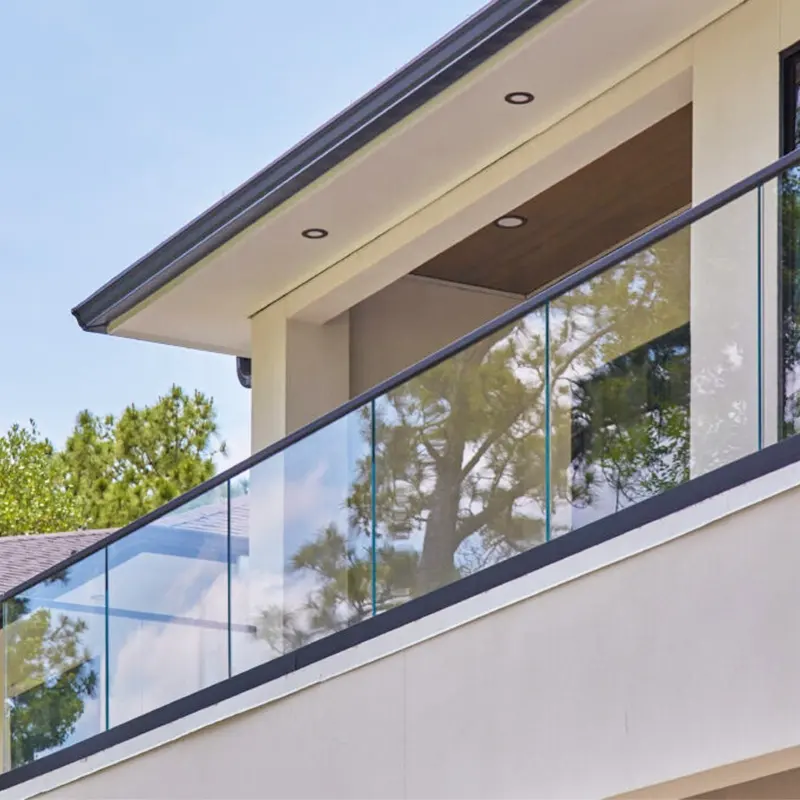 현대 옥외 난간 실내 단단한 나무 손잡이지주 저장 층계 상자 철 란 난간 Frameless 유리제 발코니 방책