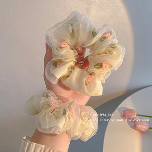 Rosa flor pelo Scrunchies malla <span class=keywords><strong>el</strong></span>ástica <span class=keywords><strong>lazos</strong></span> <span class=keywords><strong>para</strong></span> <span class=keywords><strong>el</strong></span> <span class=keywords><strong>cabello</strong></span> grande <span class=keywords><strong>tul</strong></span> Cola <span class=keywords><strong>de</strong></span> Caballo Scrunchy malla esponjosa estilo Accesorios <span class=keywords><strong>para</strong></span> <span class=keywords><strong>el</strong></span> <span class=keywords><strong>cabello</strong></span> <span class=keywords><strong>para</strong></span> mujeres - Product Image 2