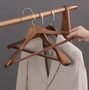 Elate Luxury Clothing Suit Hanger gancio alto in metallo barra antiscivolo appendiabiti in legno a spalla larga