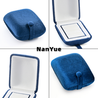 Boîtes à bijoux en velours de haute qualité, vente en gros, logo personnalisé, étui de rangement pour bagues, étui portable pour bagues de mariage et de fiançailles, emballage cadeau