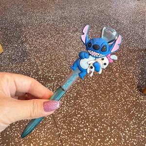 Stylo à bille de haute définition en métal, design mignon de dessin animé, style anime, personnage extraterrestre créatif, décorations en diamant - Product Image 3