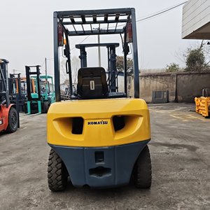Montacargas Diésel Komatsu de 3 Toneladas de Alta Calidad, Bien Mantenido, con Mantenimiento Regular - Product Image 3