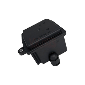 ปั๊มพวงมาลัยสำหรับรถเบนซ์ W463 W140 G500 S500  ระบบไฮดรอลิกช่วยแรงบังคับที่เชื่อถือได้ พร้อมถังเก็บน้ำมันไฮดรอลิก - Product Image 1