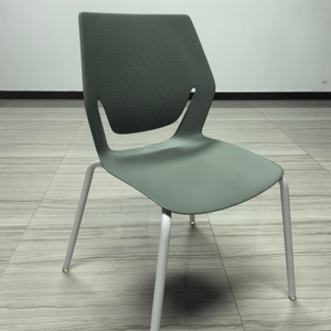 Chaise de bibliothèque et de salle de classe en plastique ergonomique à dossier creux, empilable, confortable et au design moderne - Product Image 2