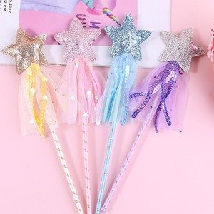 1 varita de hada con forma de estrella de cinco puntas <span class=keywords><strong>para</strong></span> niños, con lentejuelas, regalo de princesa <span class=keywords><strong>para</strong></span> fiesta de ángeles, 3 colores - Varita de ángel <span class=keywords><strong>para</strong></span> disfraz infantil - Product Image 1