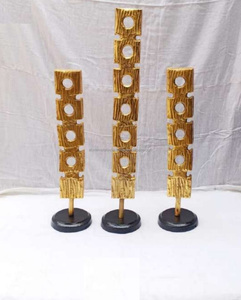 Elegante objeto de mesa con forma de corteza chapada en Color dorado, Base recubierta de Metal negro, perfecta para decoración del hogar y exhibición en la sala de estar - Product Image 4