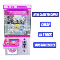 Mini peluche bon marché cadeau grue griffe usine vente en gros petite machine de jeu d'arcade de bonbons à pièces avec accepteur de billets