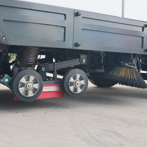 Barredora Eléctrica Multifuncional para Carreteras, Vehículo Barredor Eléctrico Pequeño con Sistema de Cepillos para Limpieza Urbana - Product Image 5