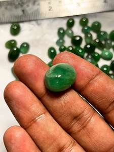 Esmeralda Zambiana Natural Cabujón, Gema de Formas Mixtas - Ovalada, Pera, Cojín, Marquesa, Corazón, Corte Verde - Product Image 3