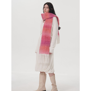 Écharpe en <span class=keywords><strong>mohair</strong></span> <span class=keywords><strong>de</strong></span> luxe légère au design original pour femmes, nouvelle collection hiver, couleur unie, dégradé, cache-cou en laine - Product Image 4