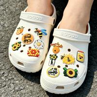 Breloque décorative amovible en PVC souple moulé par injection, motif abeille, tournesol et fleur, pour sabots et chaussures à trous, accessoire de chaussure DIY