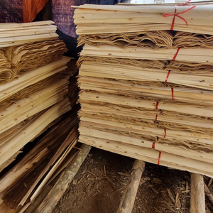 Venta al por mayor de chapa de madera de acacia de 1,7mm para chapa de núcleo de madera contrachapada para fábrica de construcción de Vietnam - Product Image 4